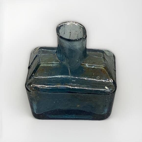 Antique Blue Burst Top Boat Glass Inkwell - Picture 1 of 11